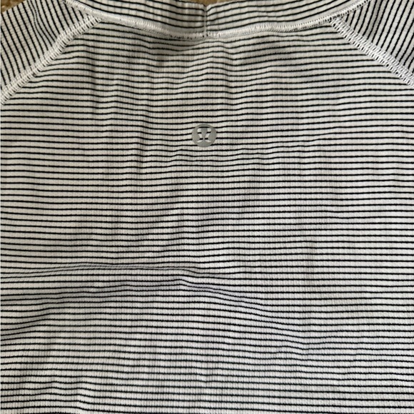 Lululemon Swiftly Tee - Picture 9 of 9